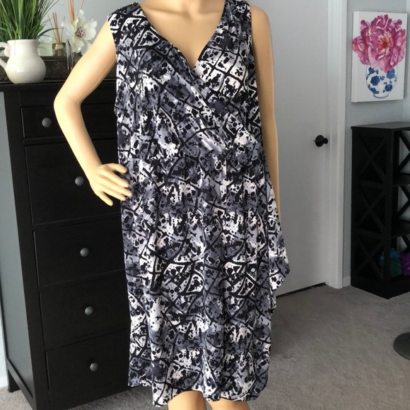 Black/white/Grey Dress NWT - Picture 1 of 6